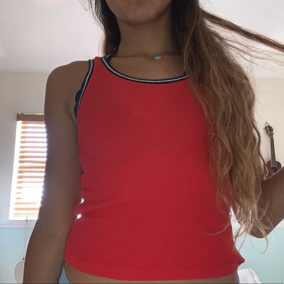 Red Top - Picture 1 of 2
